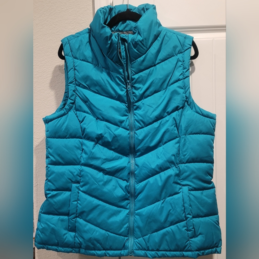 Sleeveless Bomber Jacket